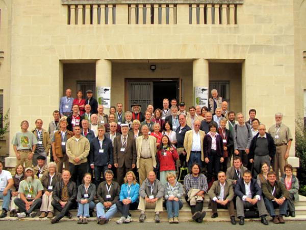 Conference participants assembled in front of the Université de Bordeaux's Espace Agora du Haut Carré, the Conference venue. Photo: G. Sternberg.